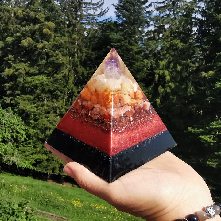 Orgone Pyramide SONNENKRAFT 11cm