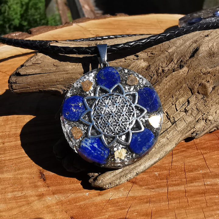 Orgone Anhänger gross WAHRHEIT mit LAPISLAZULI Lebensblume silber