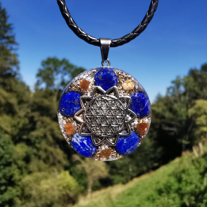 Orgone Anhänger gross WAHRHEIT mit LAPISLAZULI Lebensblume silber