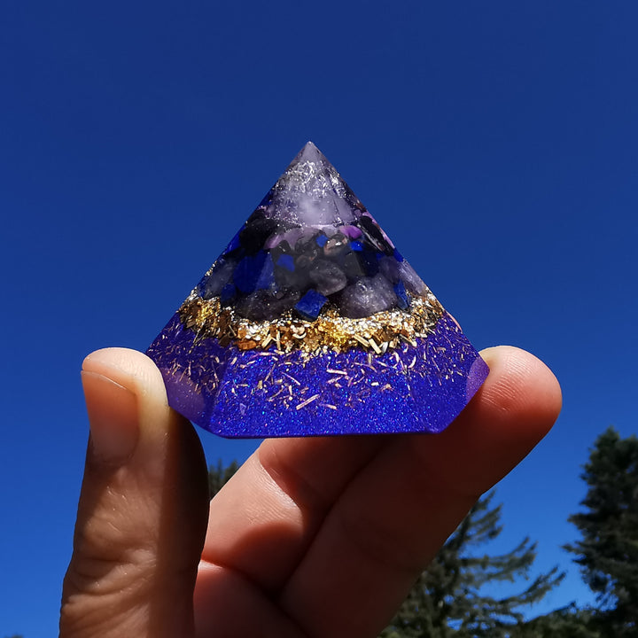 Orgone Hexagonal Pyramide DRITTES AUGE Osilio Amethyst Sugilith Tansanit Lapislazuli