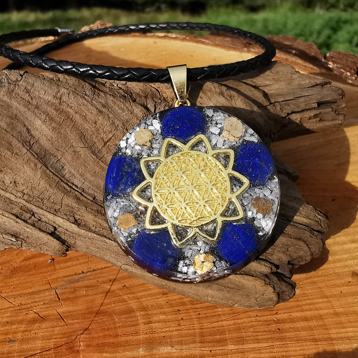 Orgone Anhänger gross WAHRHEIT mit LAPISLAZULI Lebensblume gold