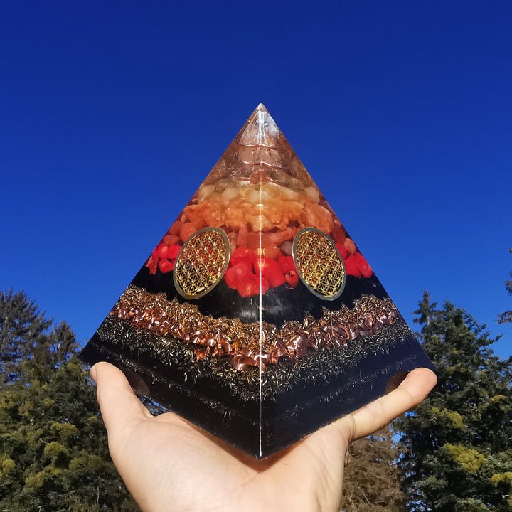 Orgone Pyramide HOFFNUNG & KRAFT Citrin, Orangen-& Feuercalcit, Karneol, Rote Koralle →14.5cm ↑14.5cm