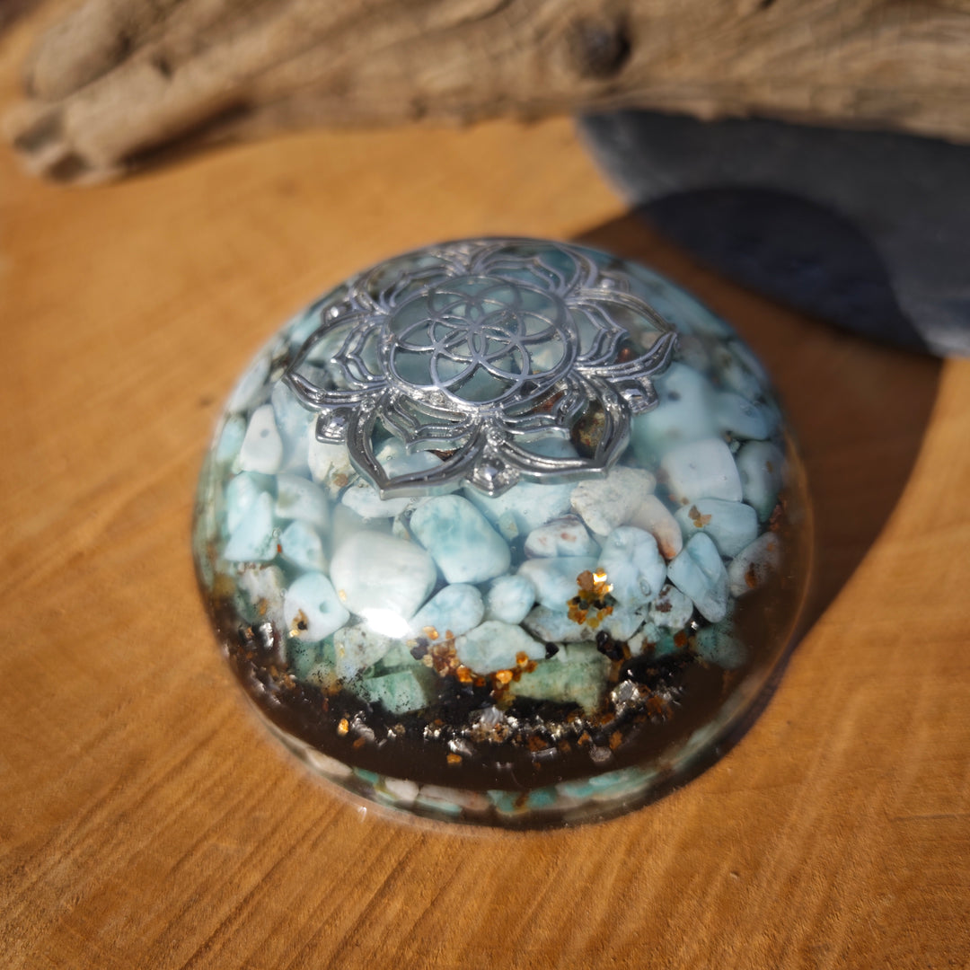 Hemisphäre RUHE & GEBORGENHEIT mit AMAZONIT & LARIMAR 7cm