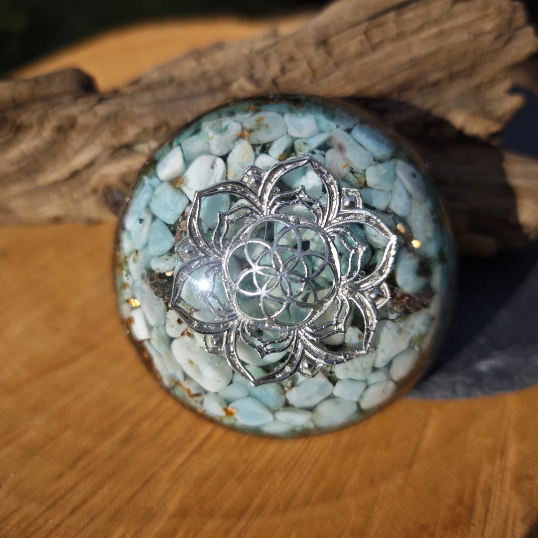 Hemisphäre RUHE & GEBORGENHEIT mit AMAZONIT & LARIMAR 7cm