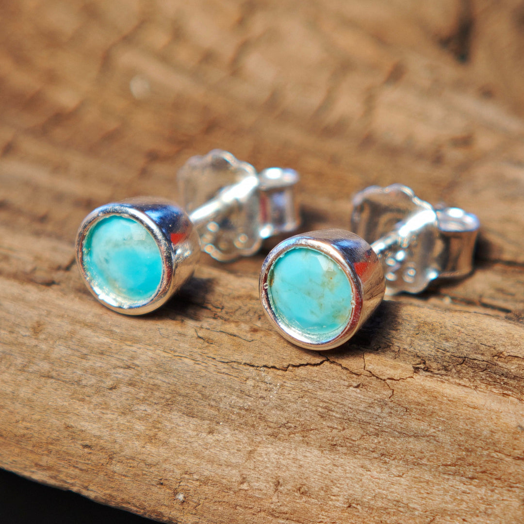 Türkis facettiert Ohrstecker rund 5mm Silber 925