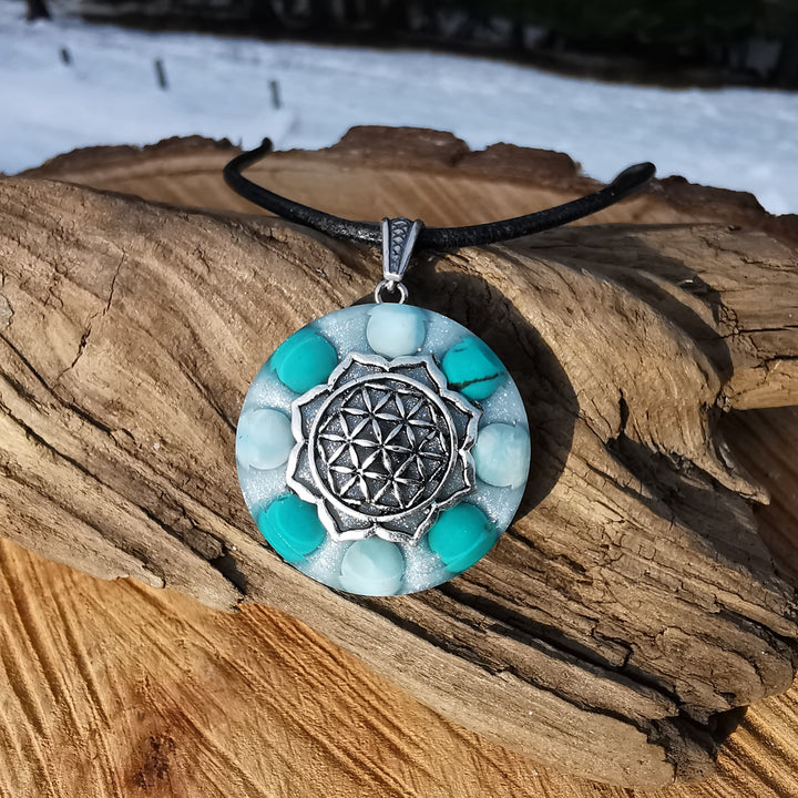 Orgone Anhänger GEBORGENHEIT & SEELENFRIEDEN mit echtem Arizona Türkis & Larimar Lebensblume S925