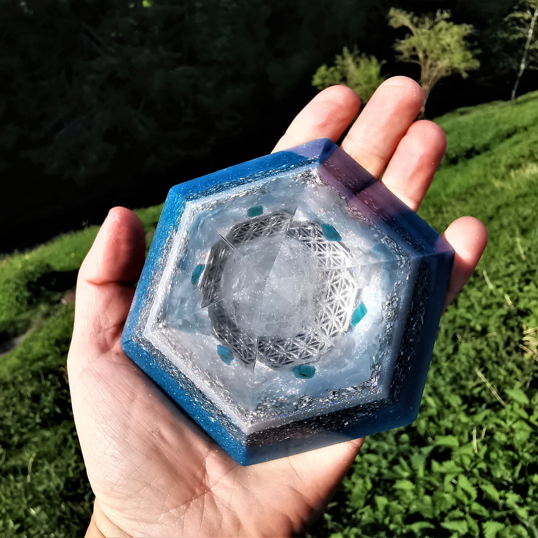 Orgone Hexagonal Pyramide KLARHEIT 12cm