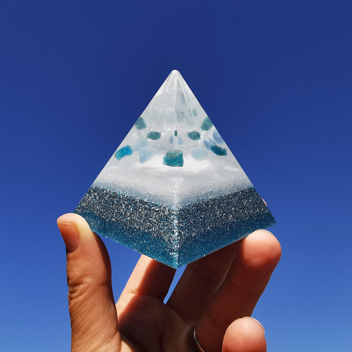 Orgone Pyramide KLARHEIT 6.5cm