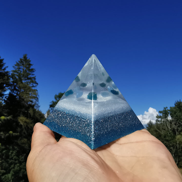 Orgone Pyramide KLARHEIT 6.5cm