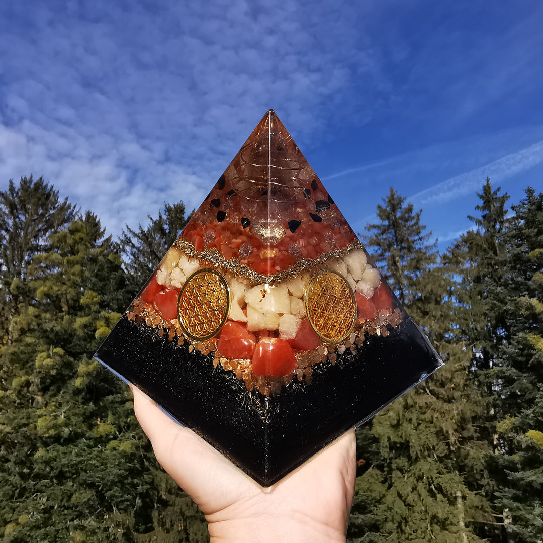 Orgone Pyramide LICHTHÜTER 15cm