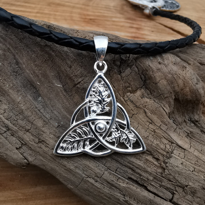 Anhänger KELTISCHE TRIQUETRA Silber 925 mit Halskette Bolo nach Mass