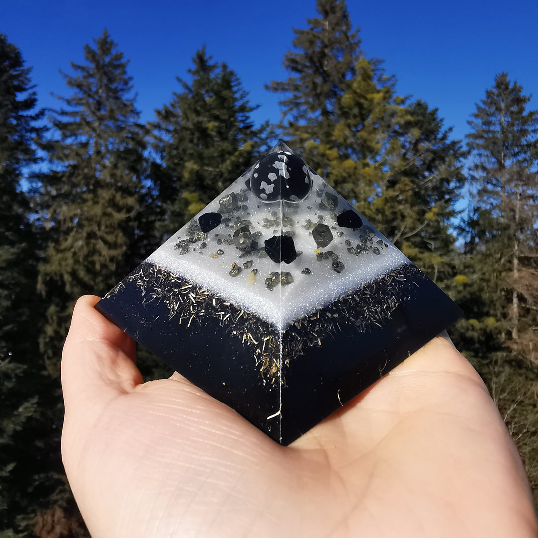 Orgone Cheops Pyramide LICHT & SCHUTZ 7cm