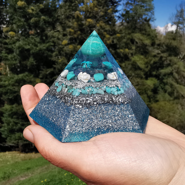 Orgone Hexagonal Pyramide INNERE RUHE 11cm