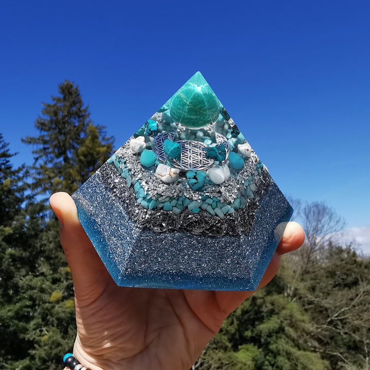 Orgone Hexagonal Pyramide INNERE RUHE 11cm